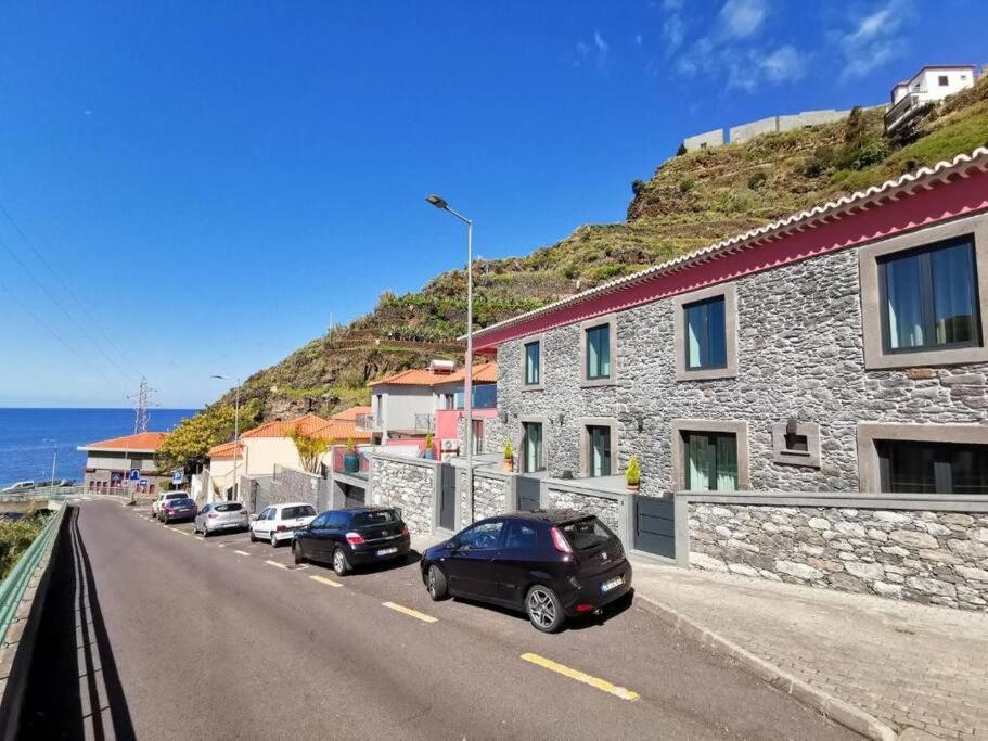 Chale Esmeralda - Charming Studios In Calheta Beach Exteriör bild