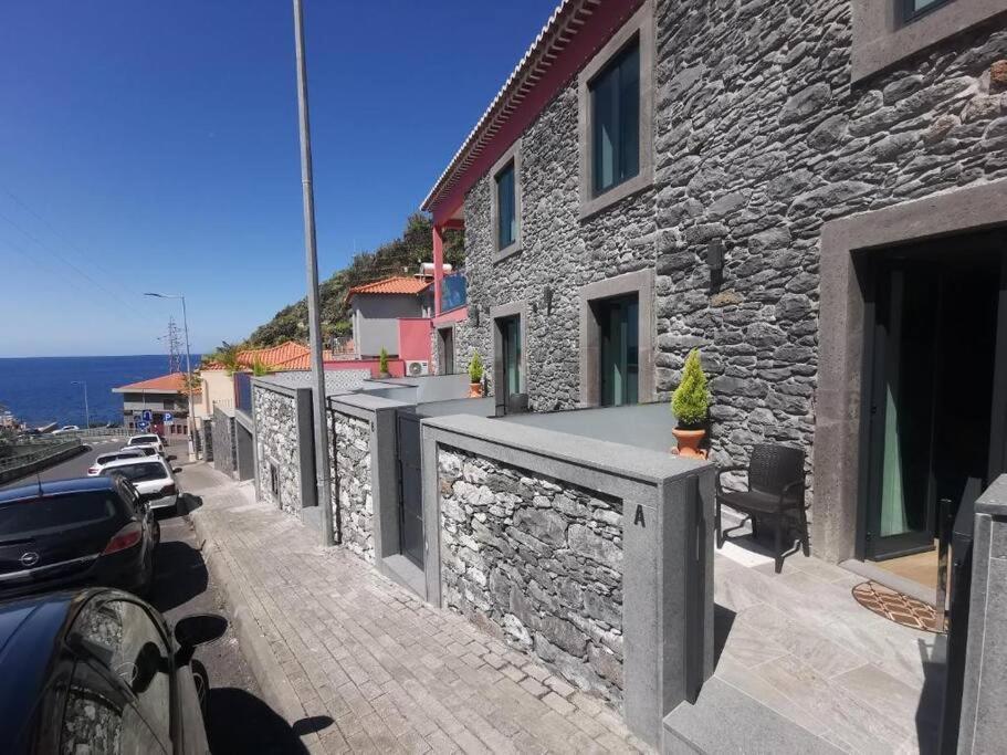 Chale Esmeralda - Charming Studios In Calheta Beach Exteriör bild